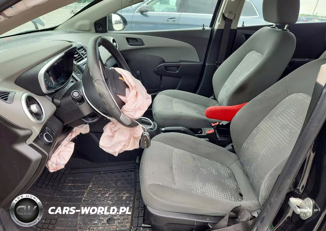 2020 Chevrolet Sonic VIN:1G1JG6SB9L4135002 - 7