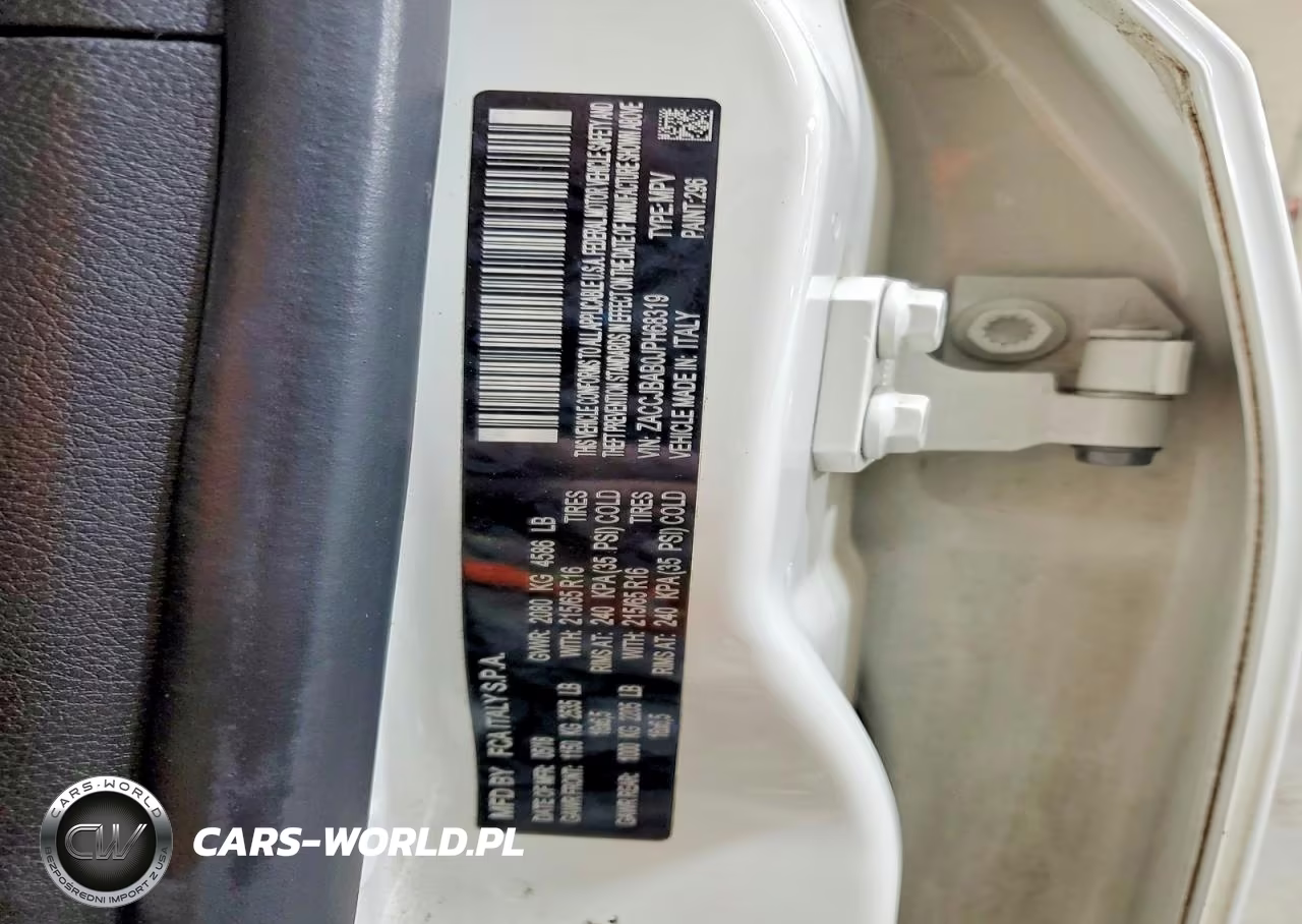 2018 Jeep Renegade Sport VIN:ZACCJBAB0JPH68319 - 14