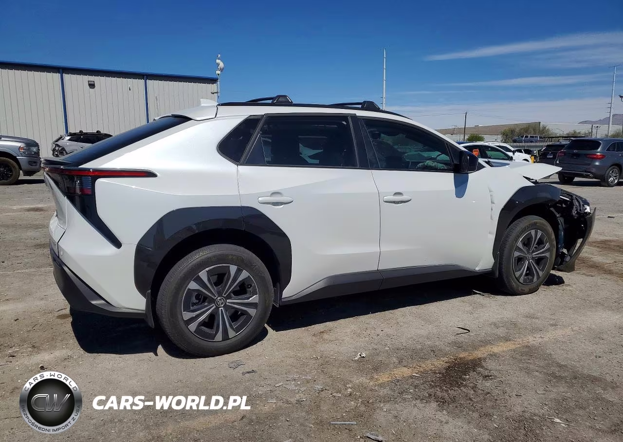 2024 Toyota Bz4X Xle VIN:JTMABACAXRA090872 - 3