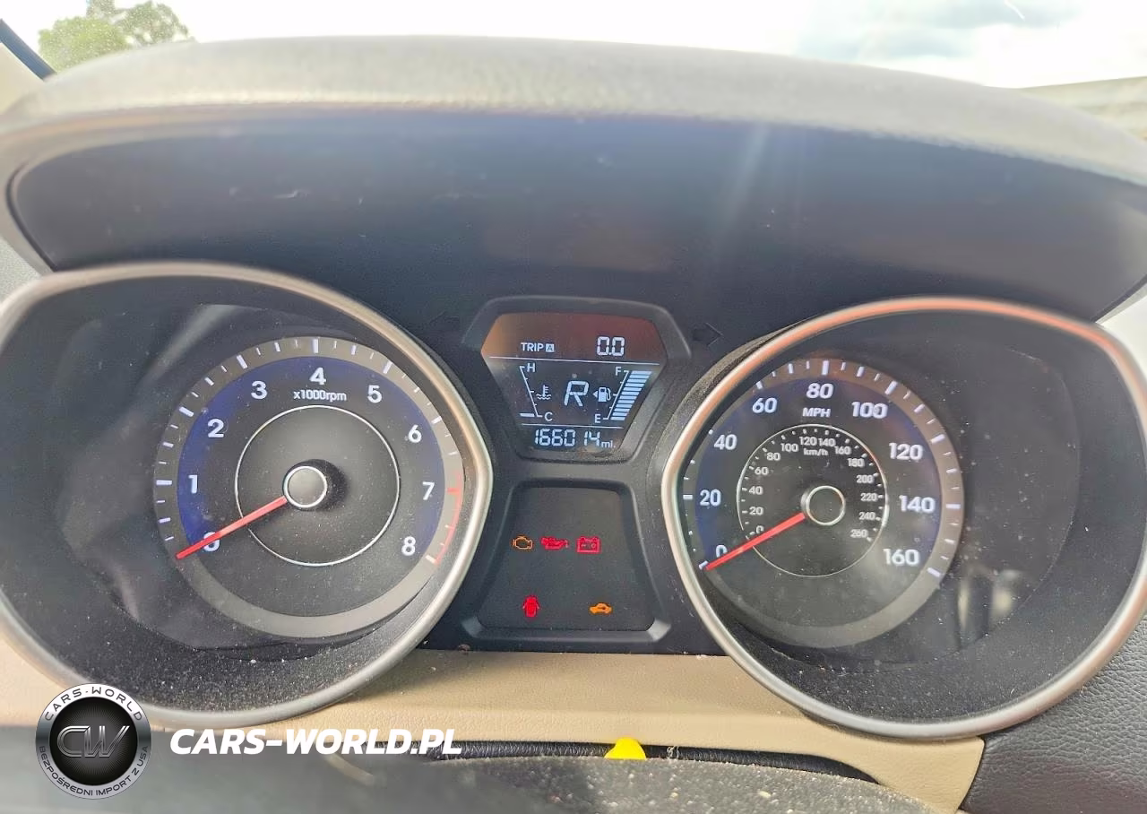 2015 Hyundai Elantra Limited VIN:5NPDH4AE2FH560173 - 9