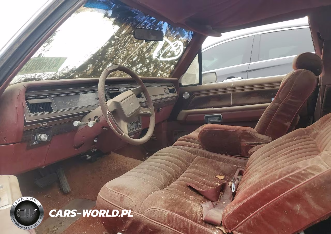 1994 Ford Crown Victoria VIN:2FABP42F3EX176598 - 7
