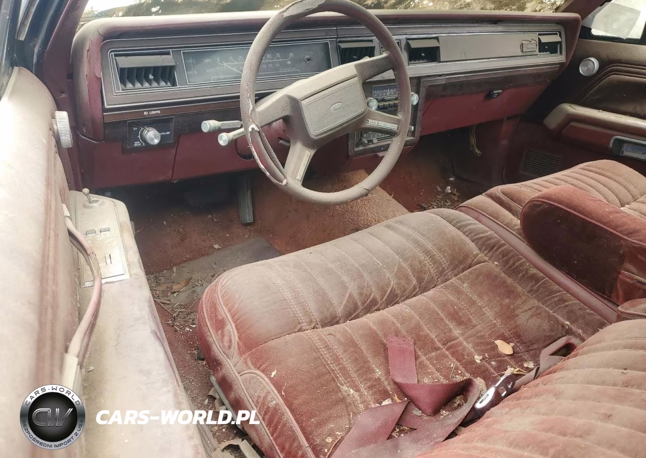 1994 Ford Crown Victoria VIN:2FABP42F3EX176598 - 8