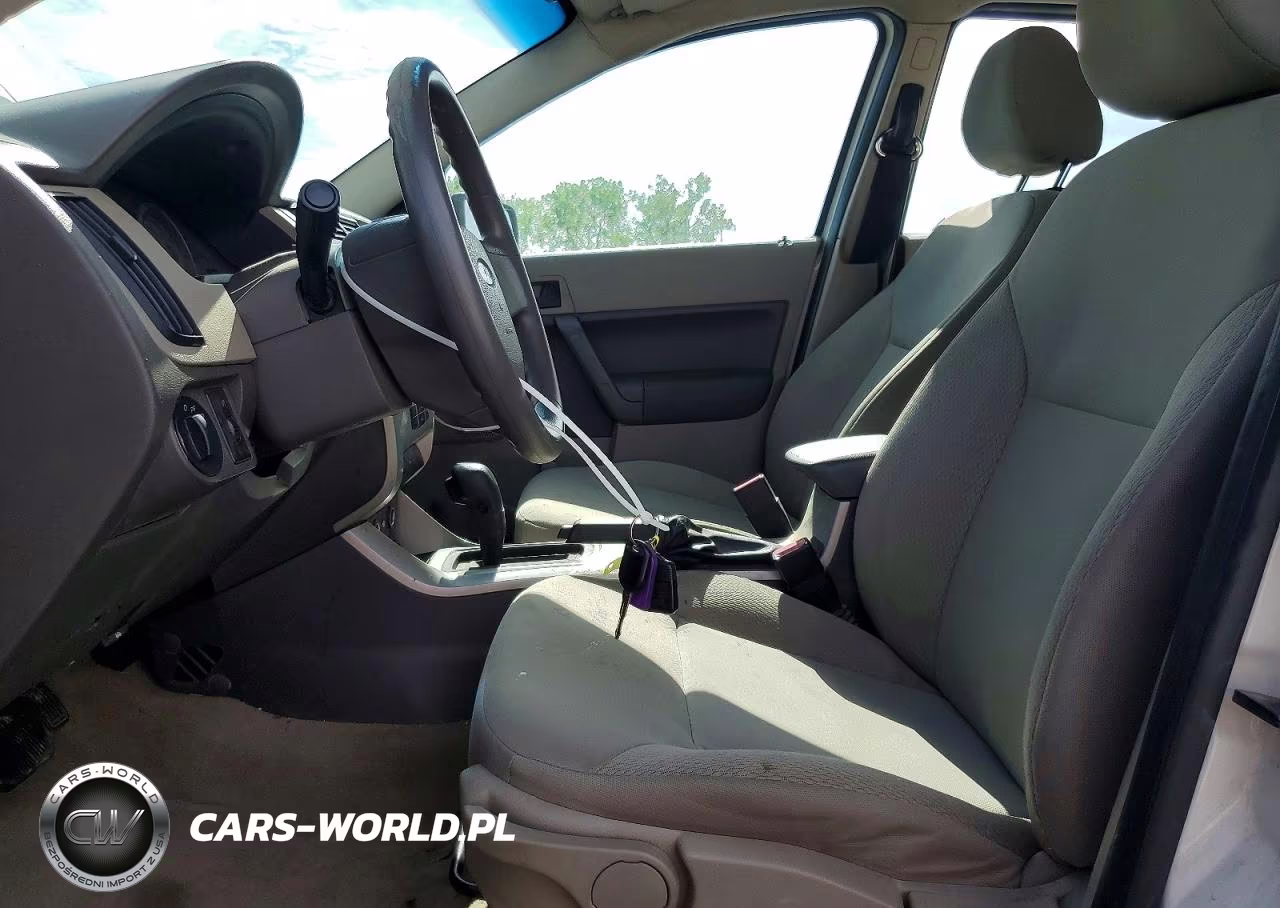 2010 Ford Focus S VIN:1FAHP3EN2AW207157 - 7