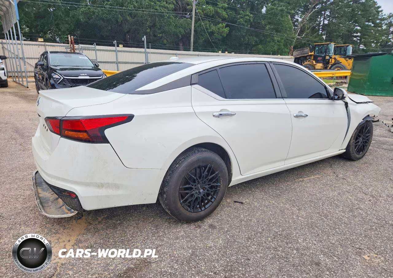2020 Nissan Altima S VIN:1N4BL4BV3LC205093 - 3