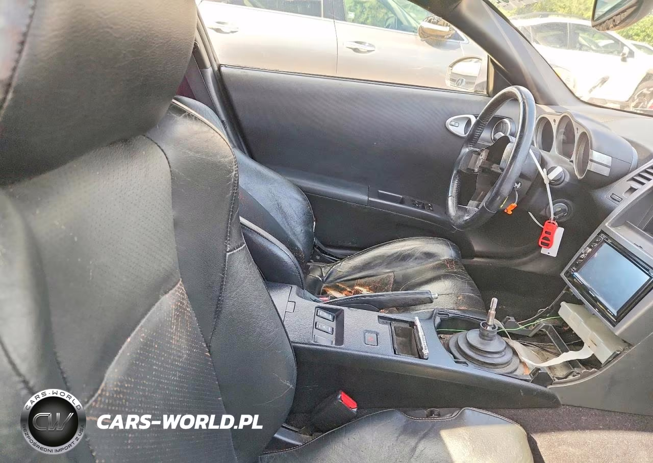2003 Nissan 350Z Coupe VIN:JN1AZ34D23T101345 - 10
