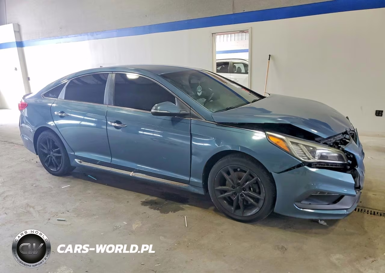2015 Hyundai Sonata Sport 2.0T VIN:5NPE34AB1FH056156 - 4