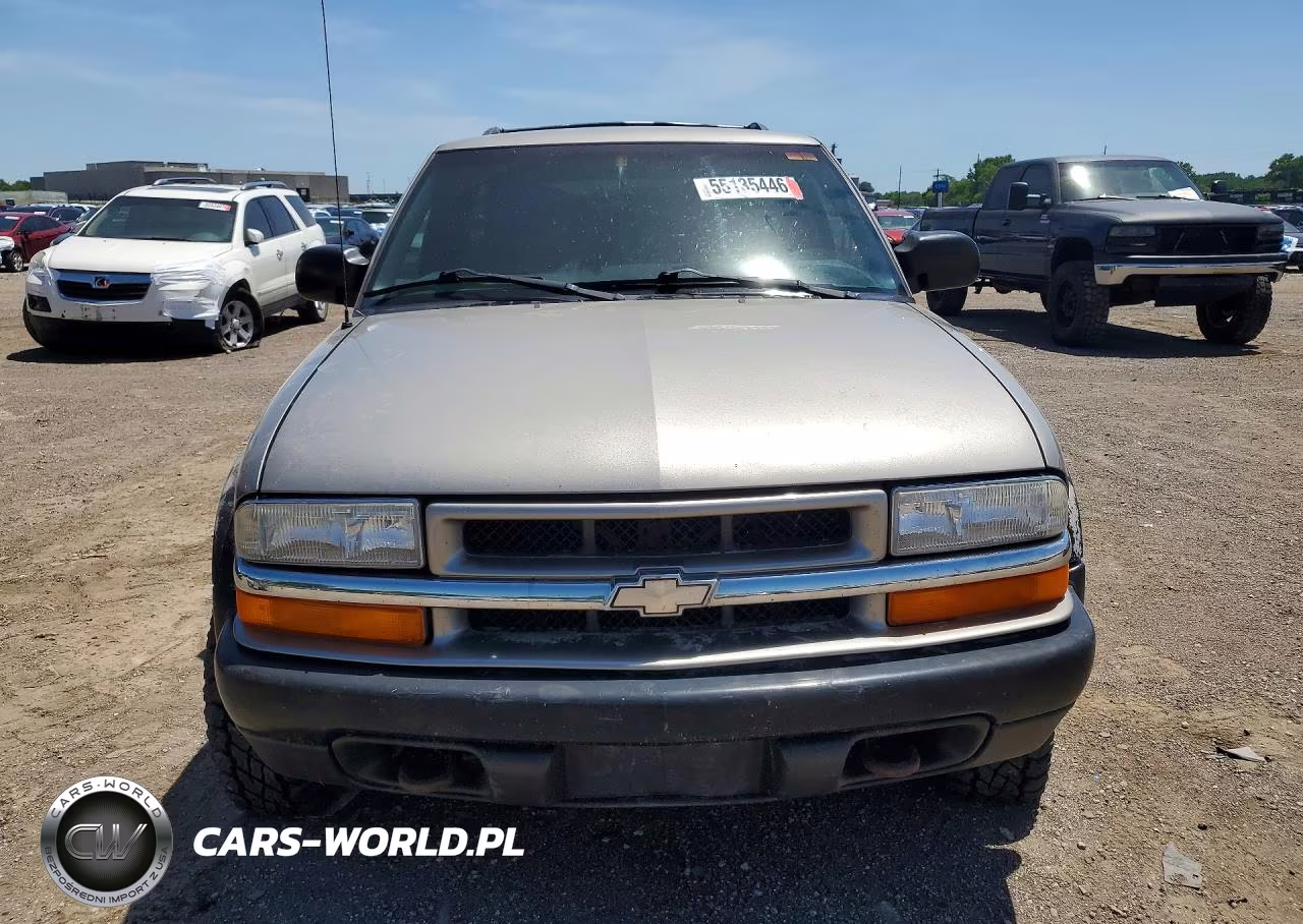 1999 Chevrolet Blazer VIN:1GNCT18W9XK146616 - 5