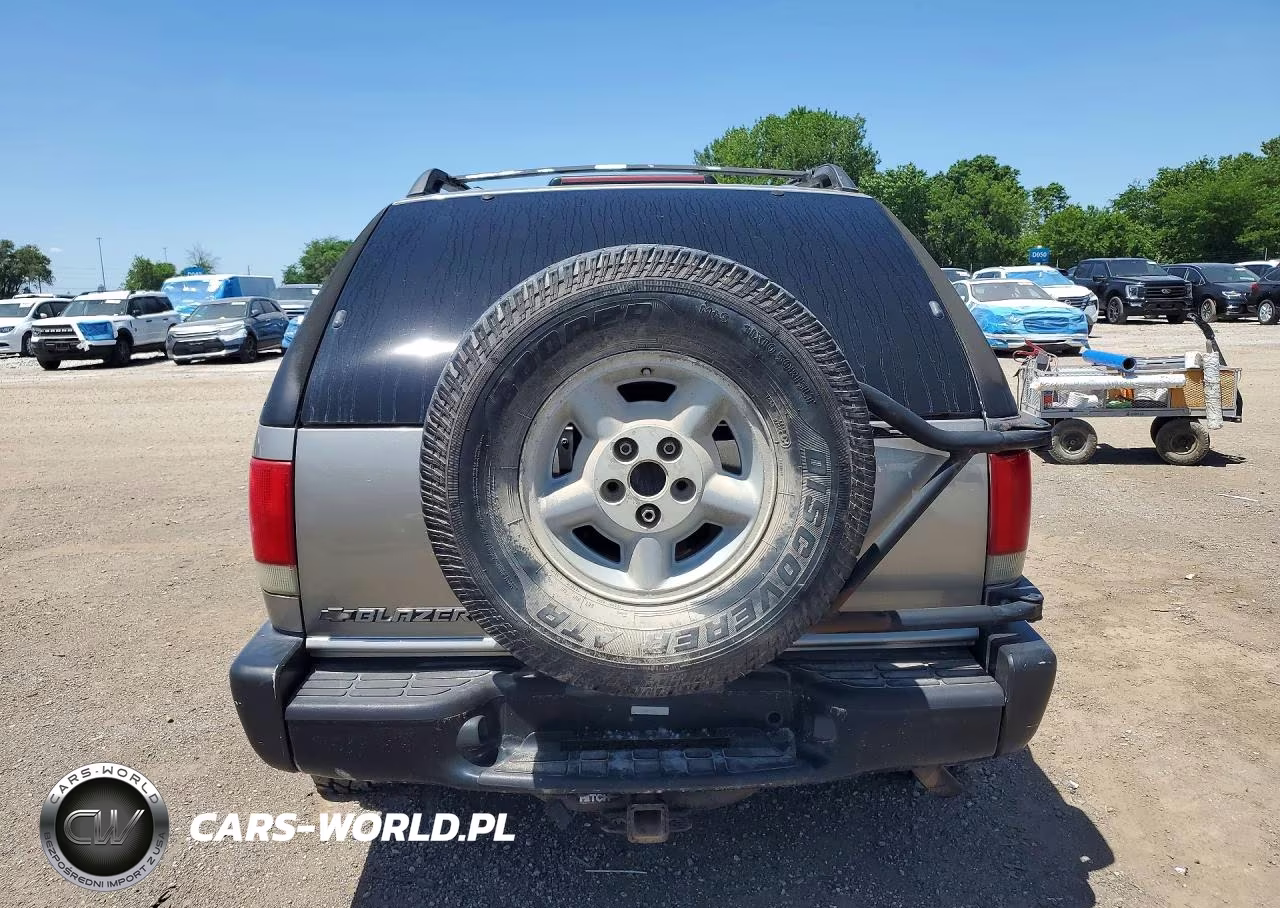 1999 Chevrolet Blazer VIN:1GNCT18W9XK146616 - 6