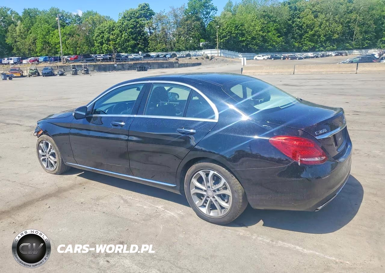 2015 Mercedes-Benz C 300 4Matic VIN:55SWF4KB0FU081461 - 2