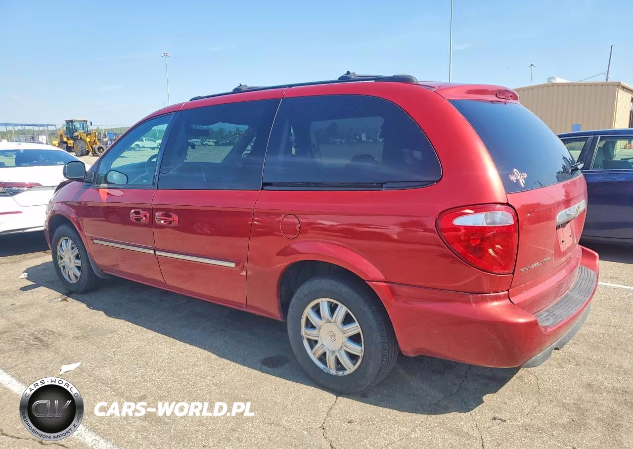 2005 Chrysler Town & Country Touring VIN:2C4GP54L05R466410 - 2