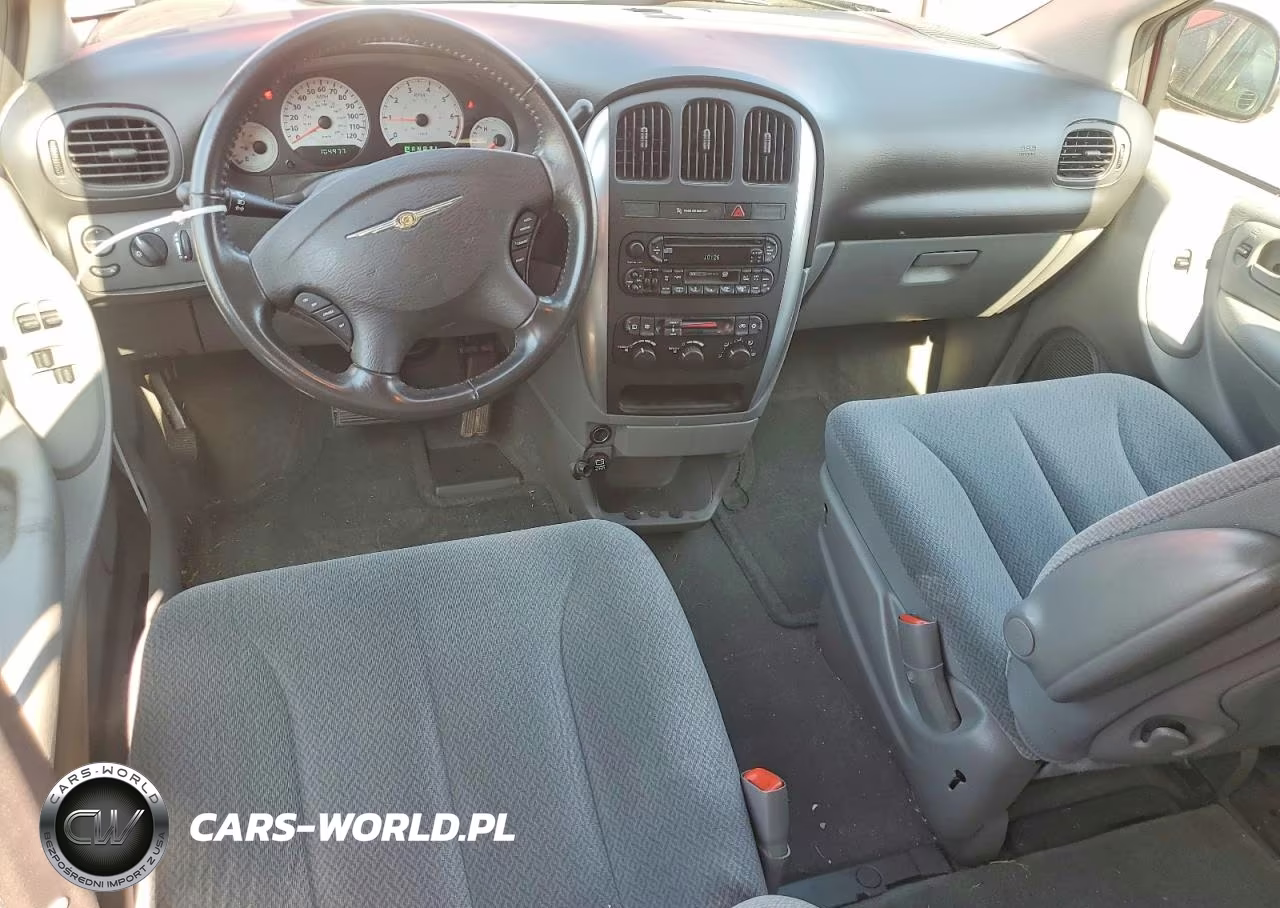 2005 Chrysler Town & Country Touring VIN:2C4GP54L05R466410 - 8