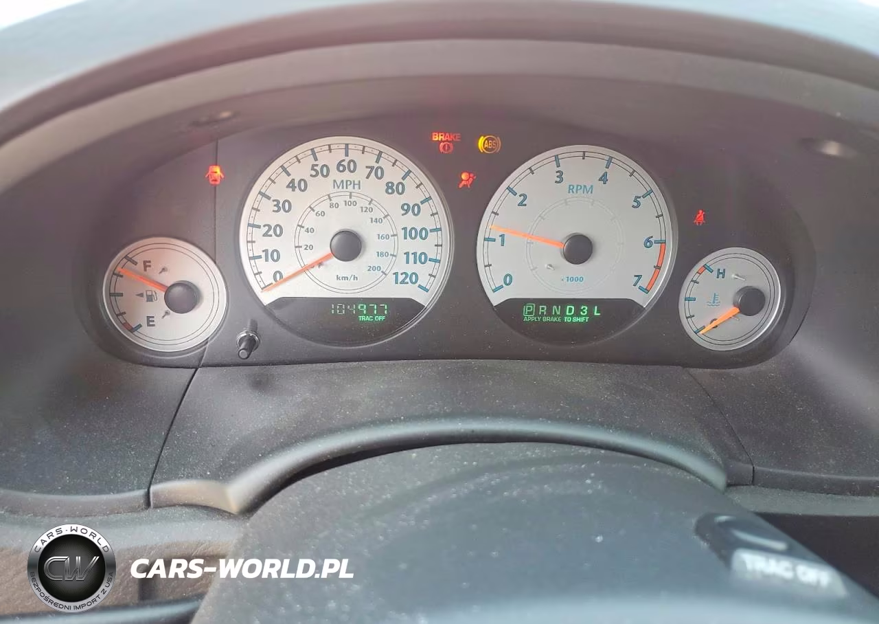 2005 Chrysler Town & Country Touring VIN:2C4GP54L05R466410 - 9