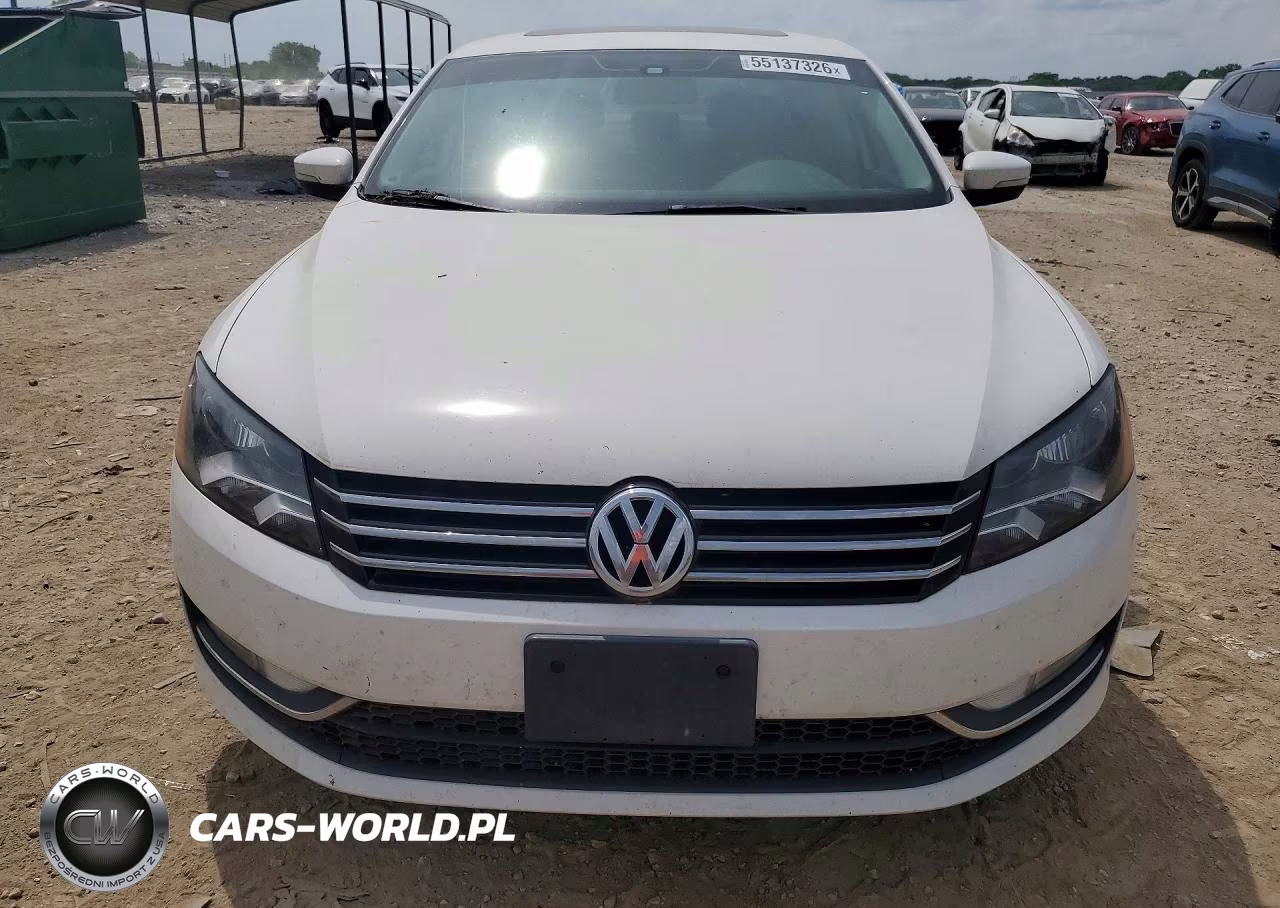 2015 Volkswagen Passat Se VIN:1VWBS7A3XFC032981 - 5