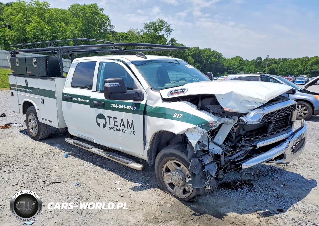 2024 Ram 2500 Tradesman VIN:3C6UR4HJ3RG249243 - 4