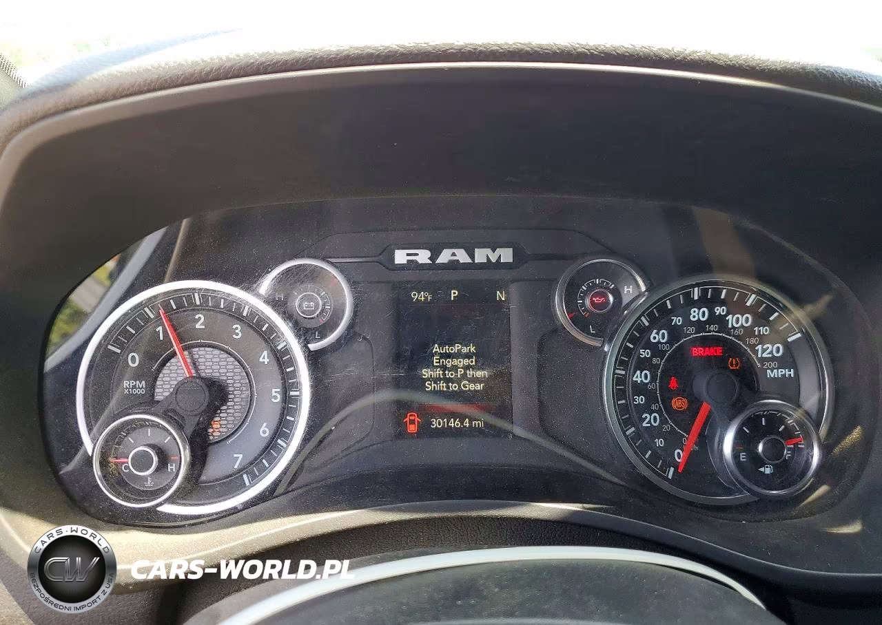 2024 Ram 2500 Tradesman VIN:3C6UR4HJ3RG249243 - 9
