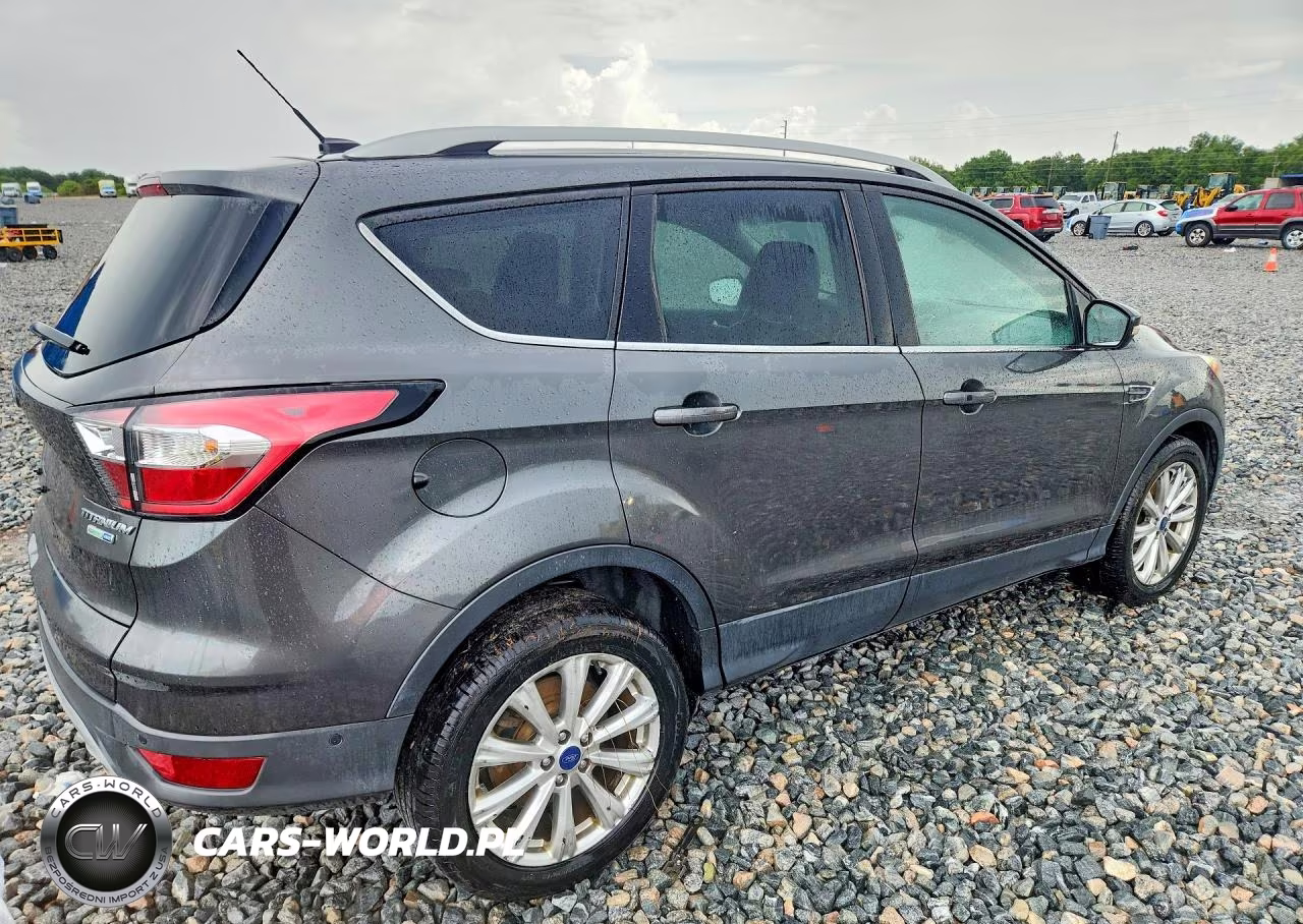 2017 Ford Escape Titanium VIN:1FMCU9JD6HUE73604 - 3