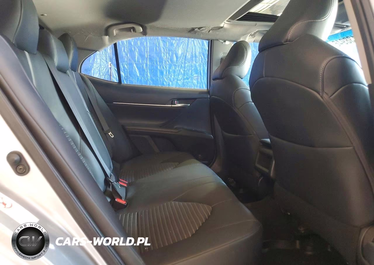 2019 Toyota Camry Se VIN:4T1B11HK7KU756823 - 10
