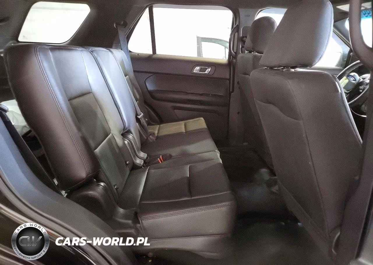 2018 Ford Explorer Police Interceptor VIN:1FM5K8AR4JGA83870 - 10