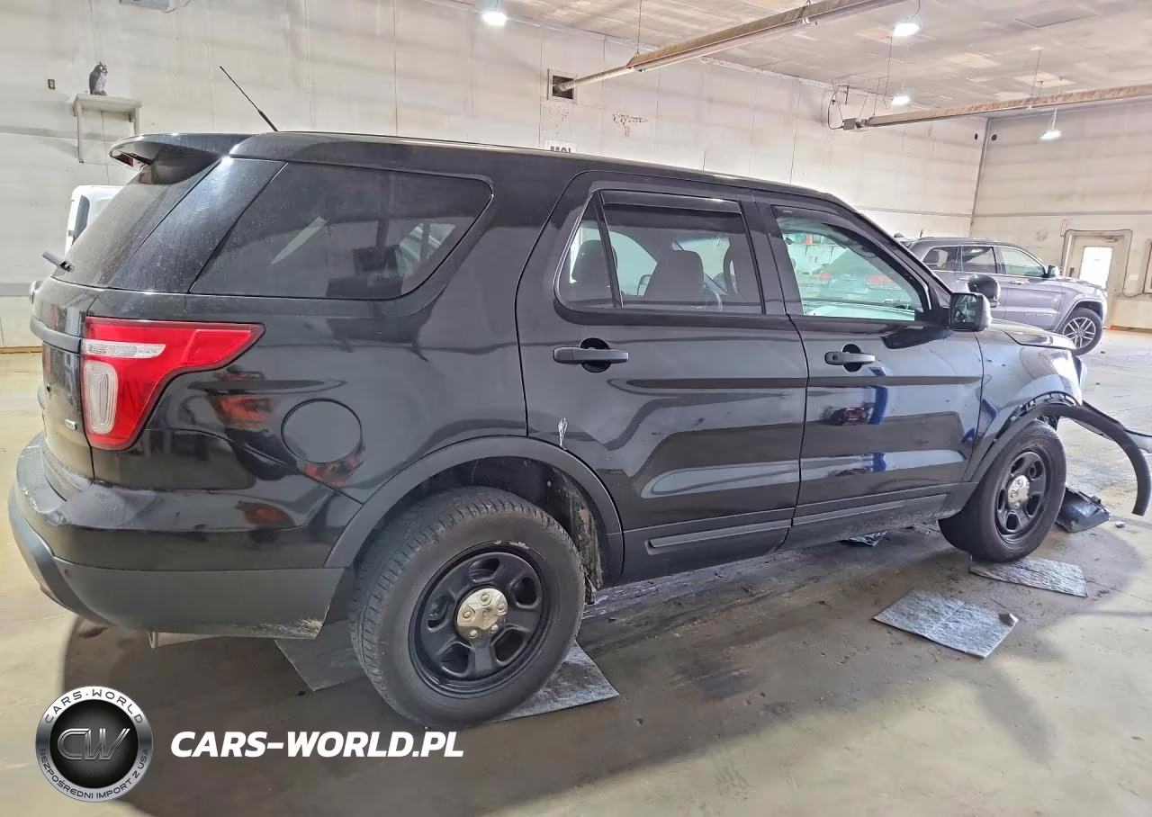 2018 Ford Explorer Police Interceptor VIN:1FM5K8AR4JGA83870 - 3