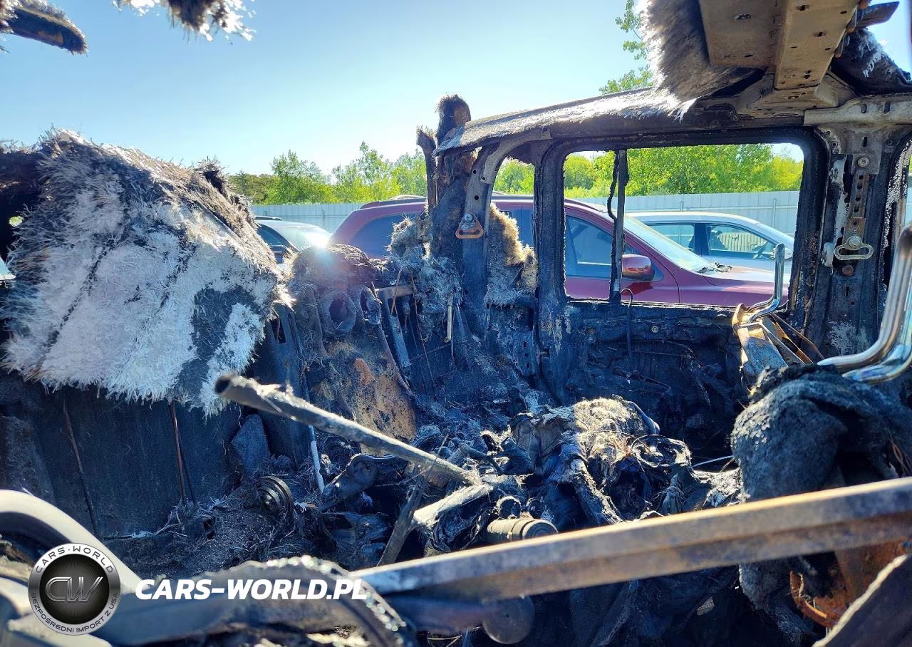 2020 Jeep Gladiator Overland VIN:1C6HJTFG6LL162330 - 10