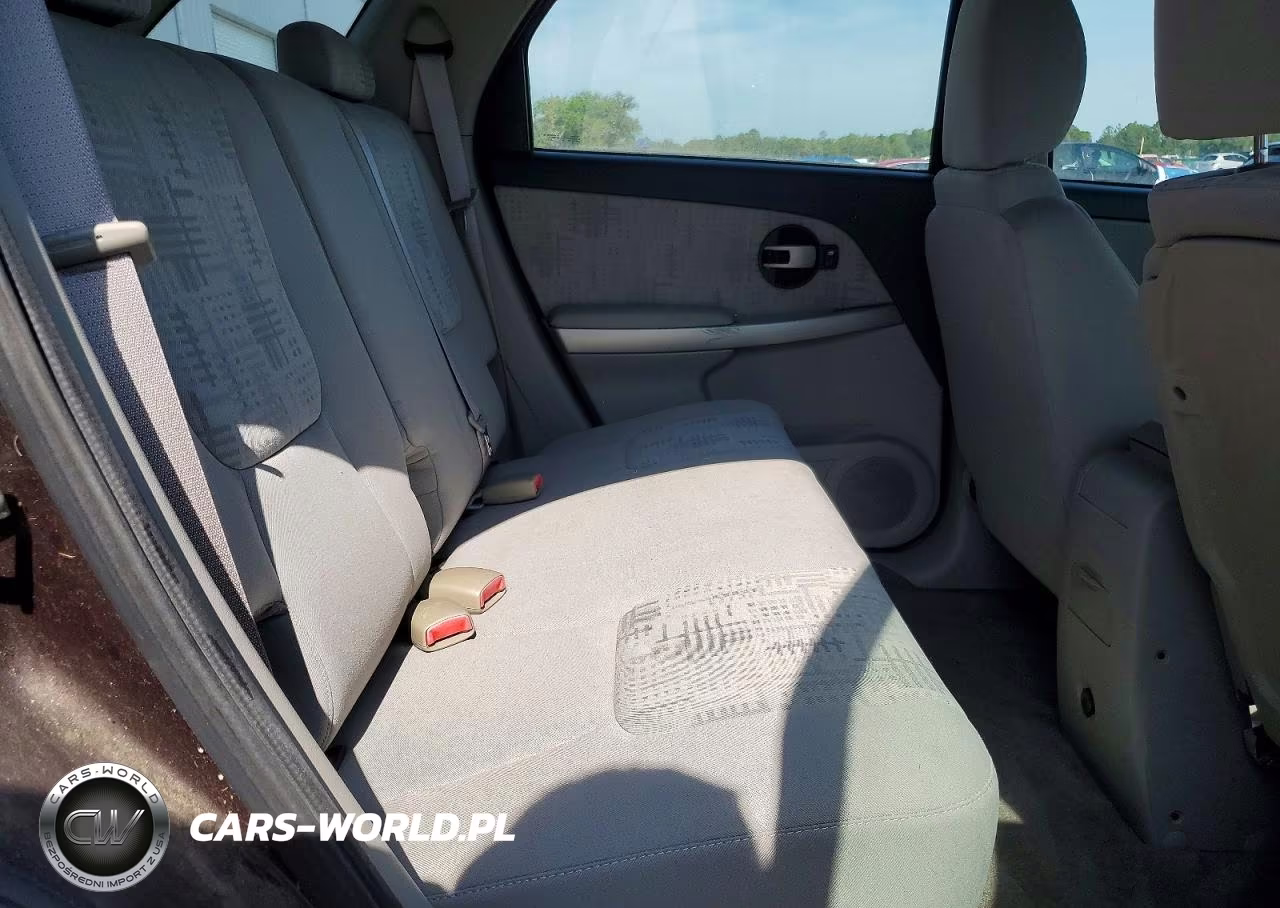 2006 Chevrolet Equinox Ls VIN:2CNDL13F666195175 - 11