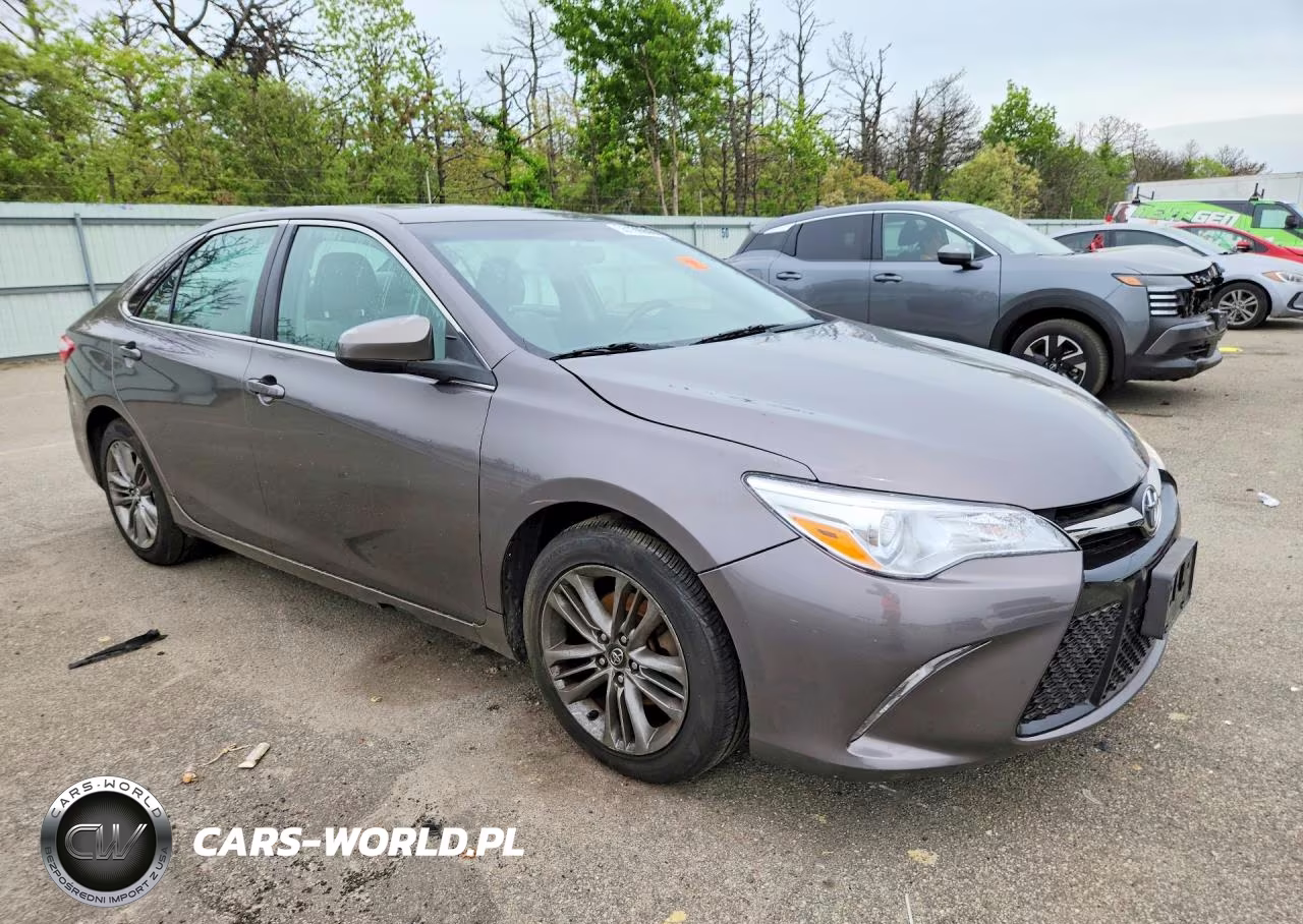 2016 Toyota Camry Se VIN:4T1BF1FK6GU213412 - 4