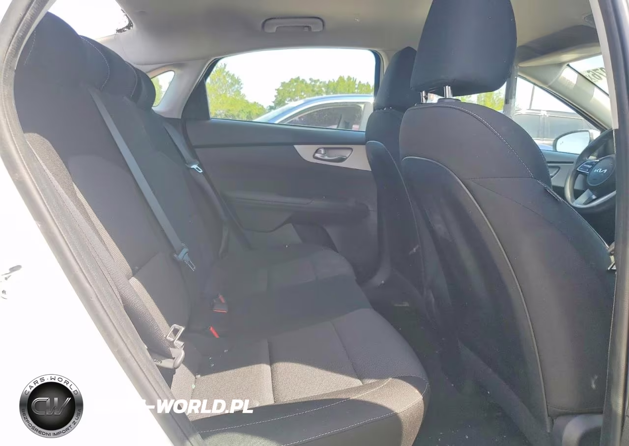 2024 Kia Forte Lxs VIN:3KPF24AD3RE738361 - 10