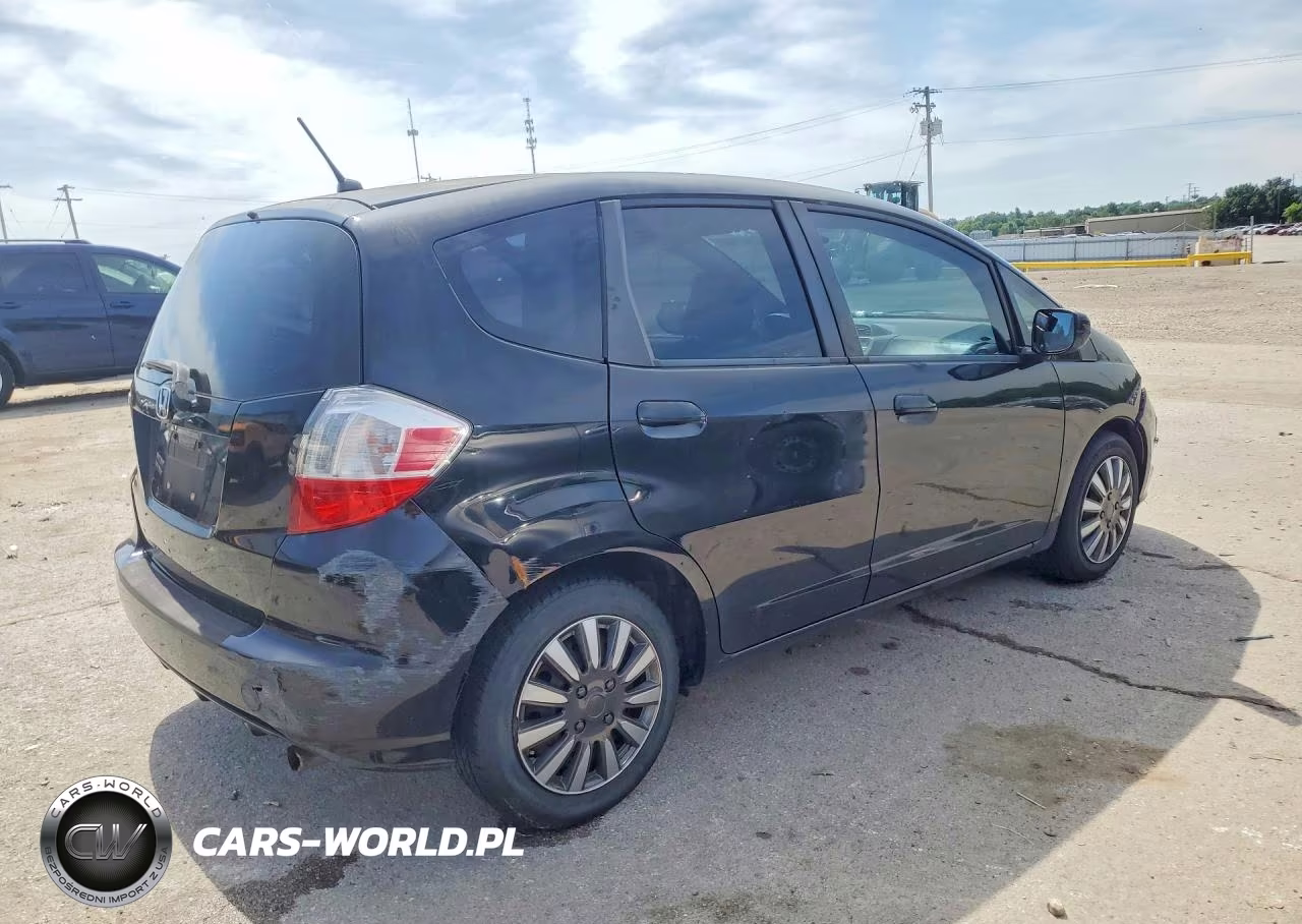 2012 Honda Fit VIN:JHMGE8H34CC030987 - 3