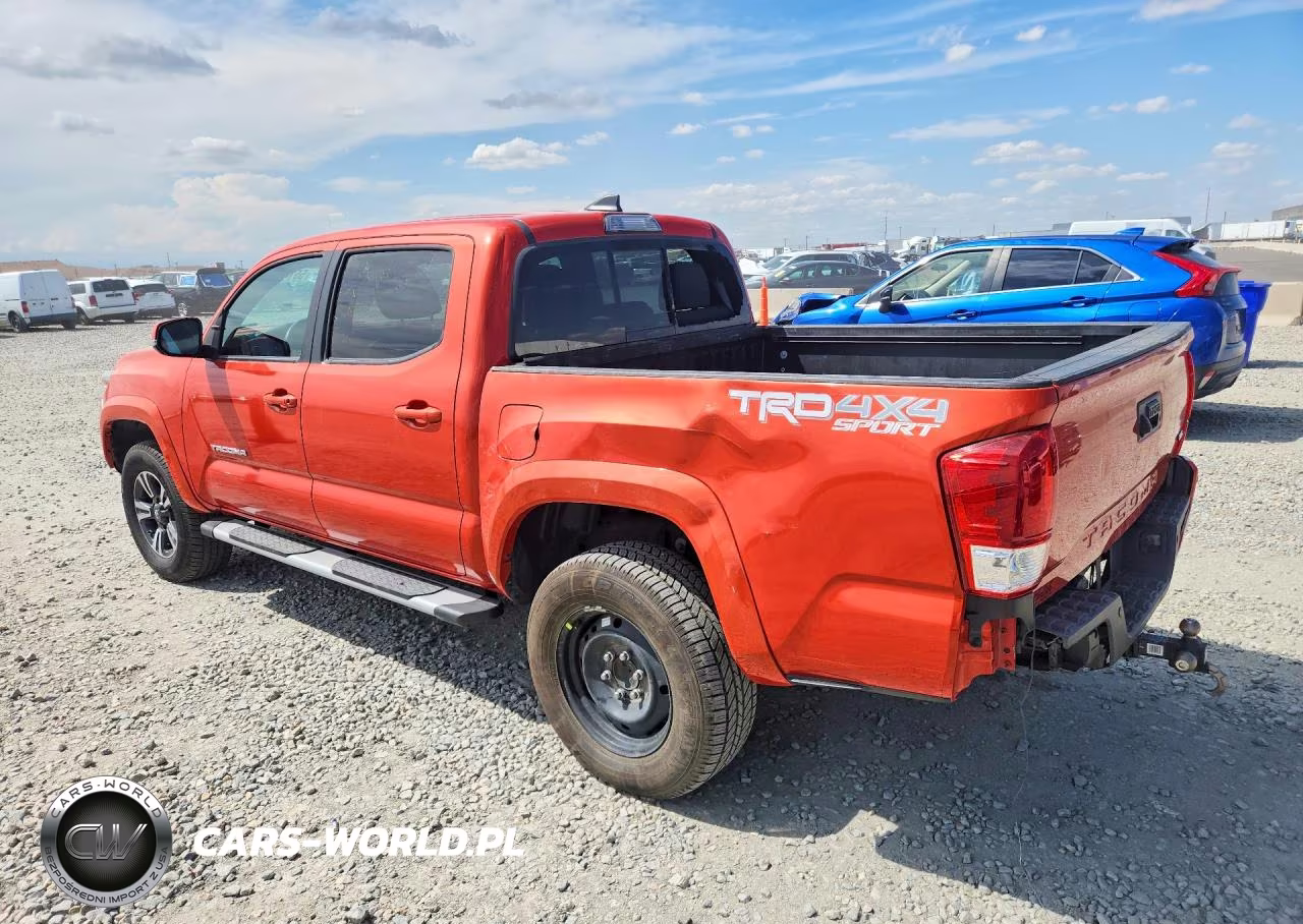 2018 Toyota Tacoma Trd Sport VIN:3TMCZ5ANXJM169368 - 2