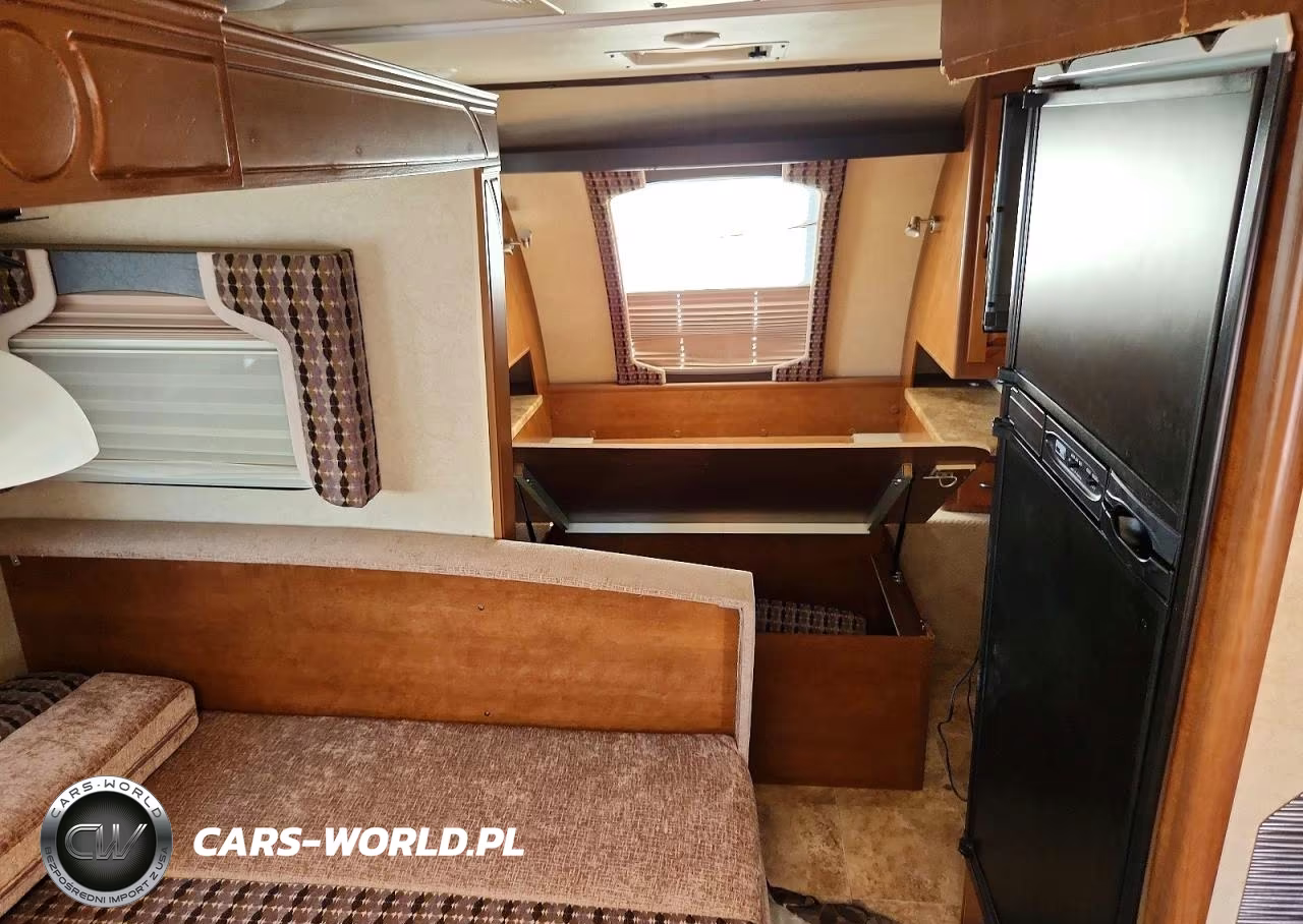 2016 Lance Camper VIN:56YTT1826GL318097 - 5