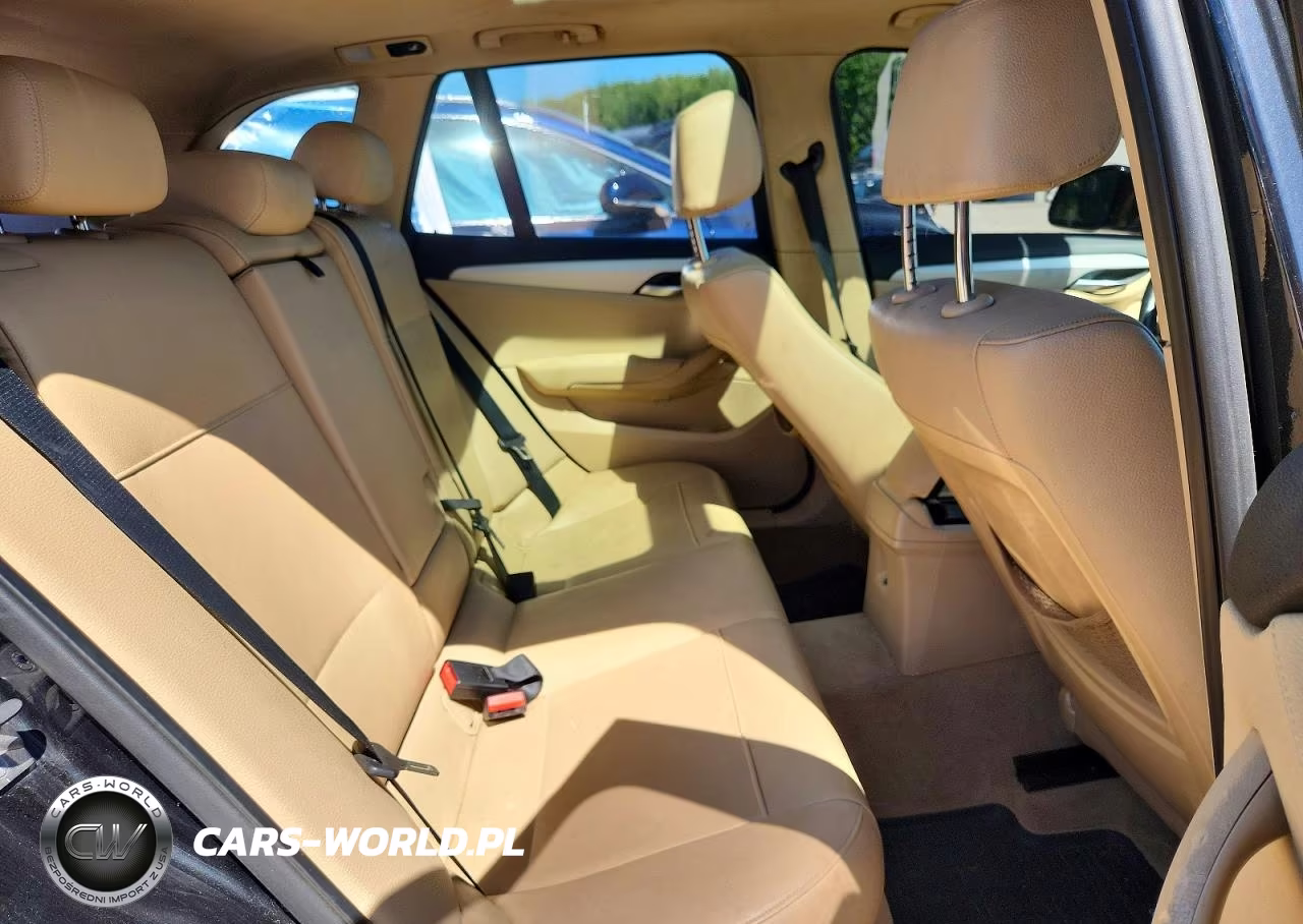 2014 BMW X1 xDrive28I VIN:WBAVL1C50EVR94361 - 11