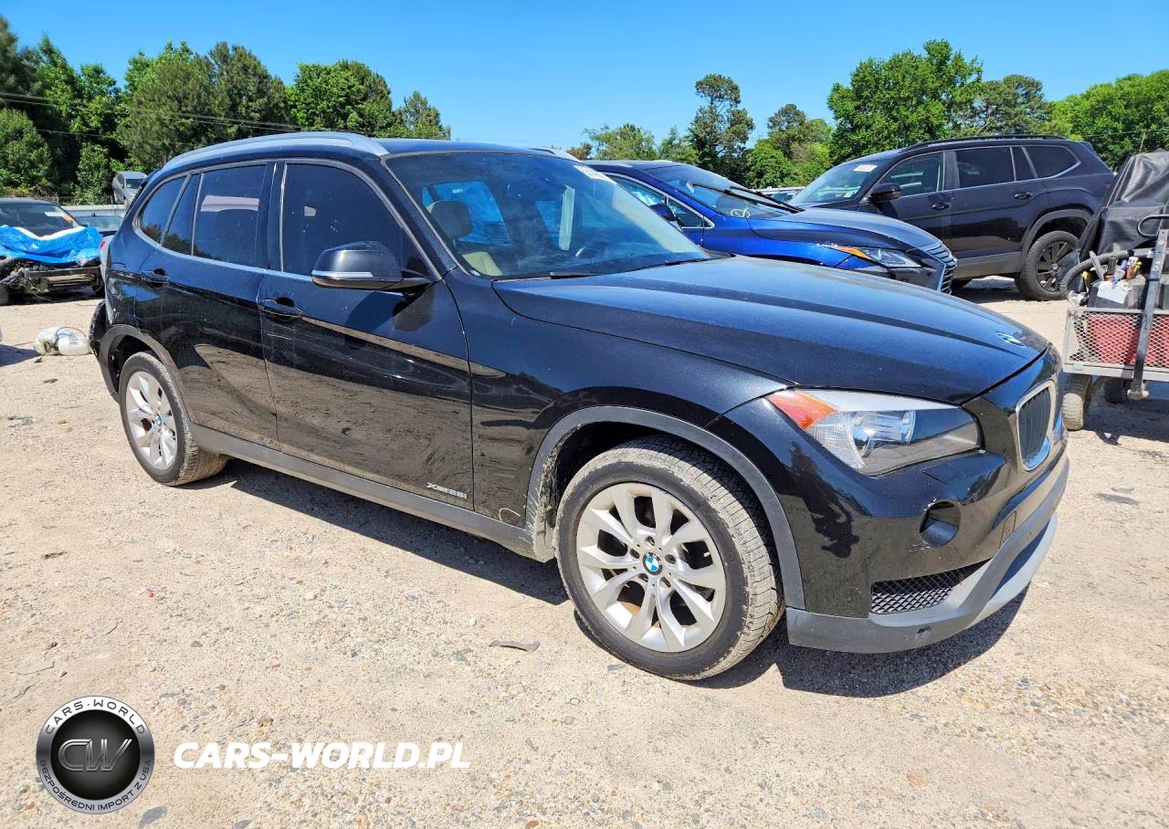 2014 BMW X1 xDrive28I VIN:WBAVL1C50EVR94361 - 4