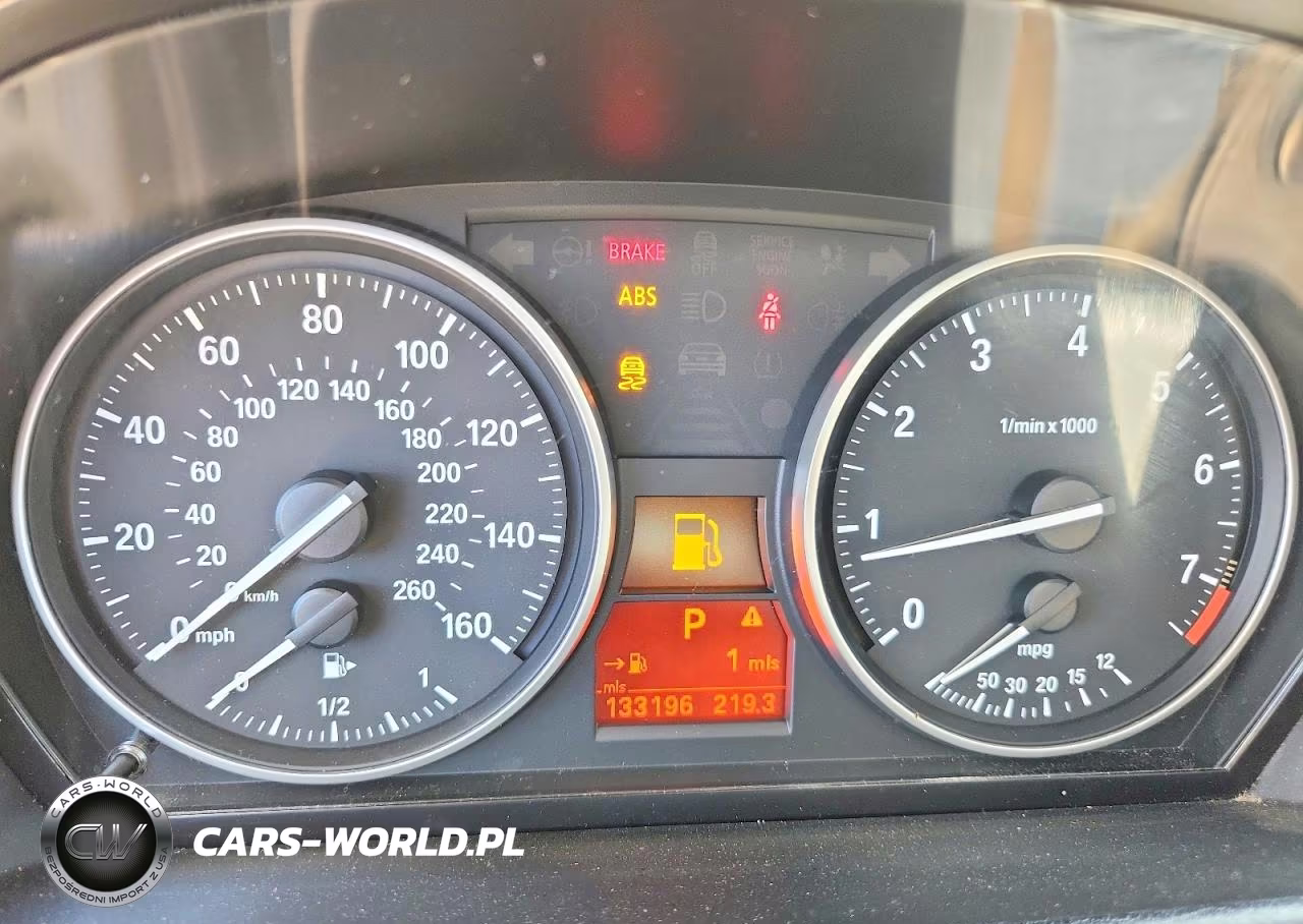 2014 BMW X1 xDrive28I VIN:WBAVL1C50EVR94361 - 9