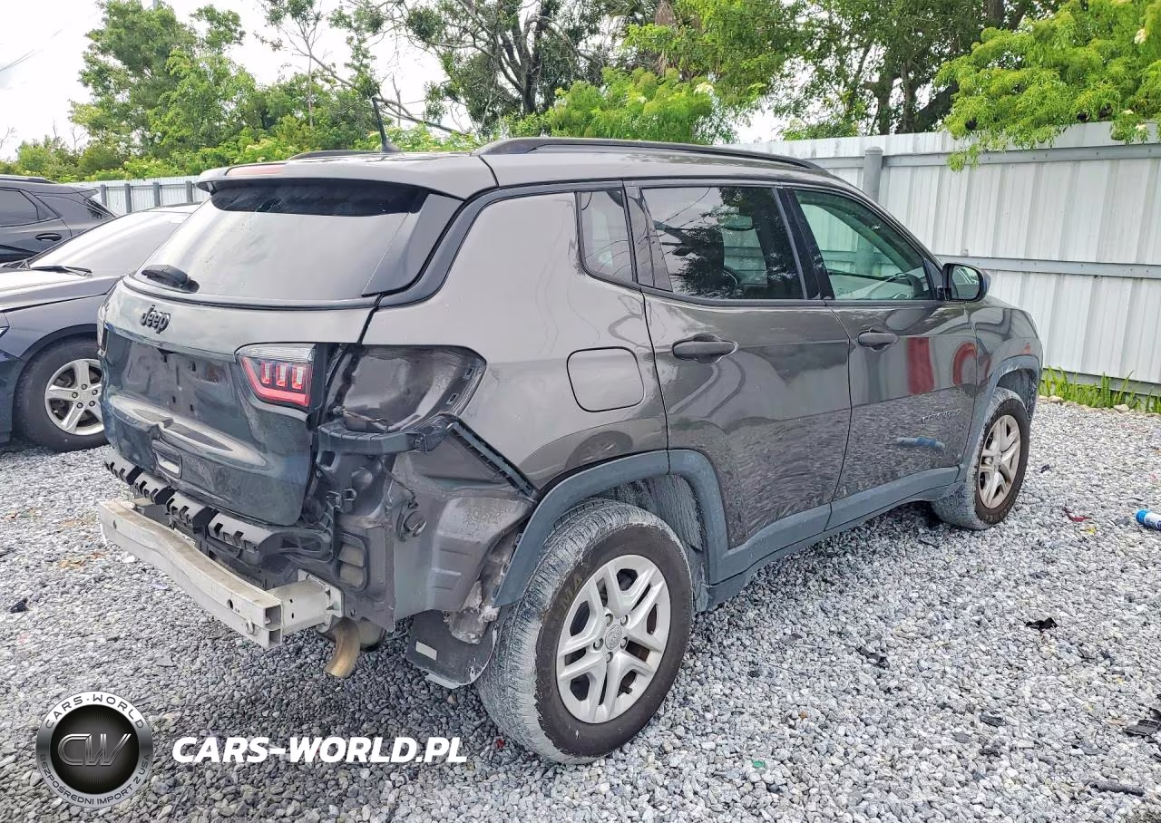 2018 Jeep Compass Sport VIN:3C4NJCAB2JT368642 - 3