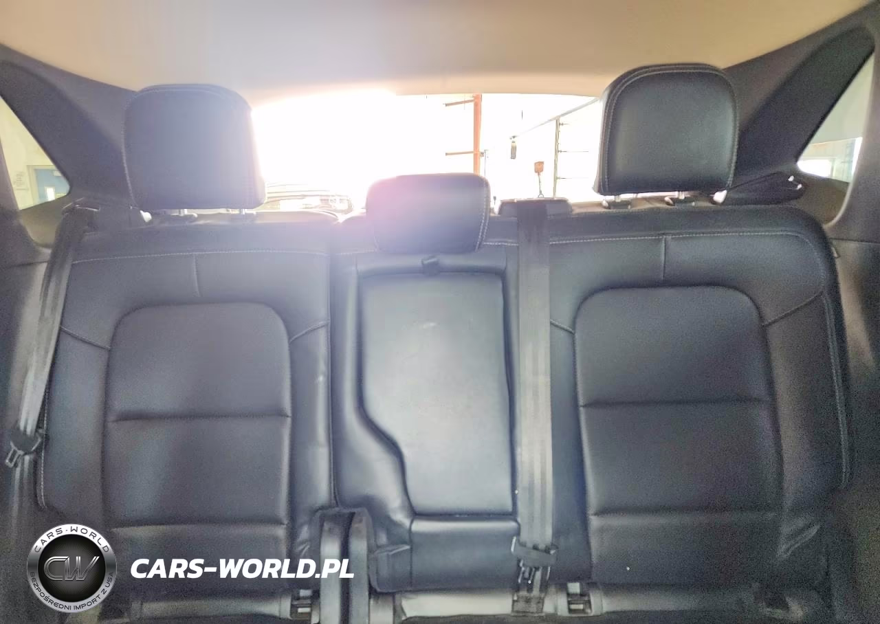 2020 Ford Escape Sel VIN:1FMCU9H68LUA27115 - 10