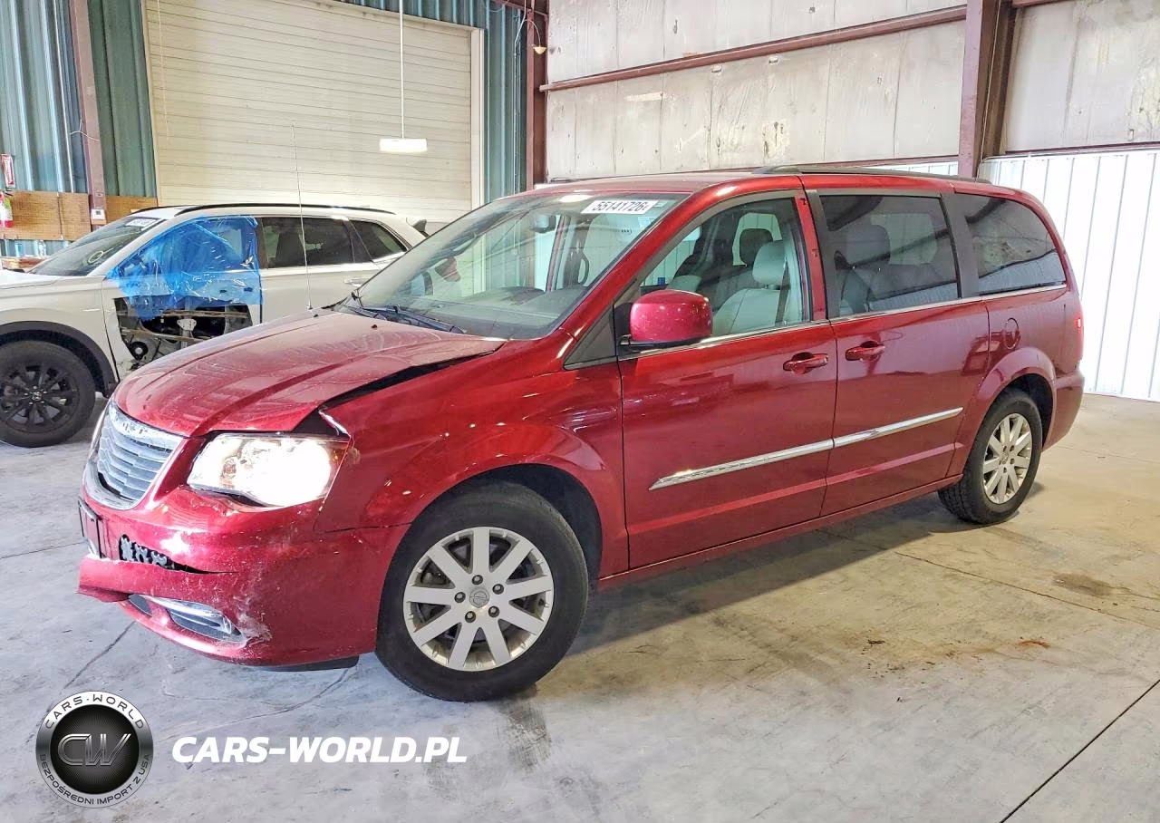 2016 Chrysler Town & Country Touring – zdjęcie 1 z 13