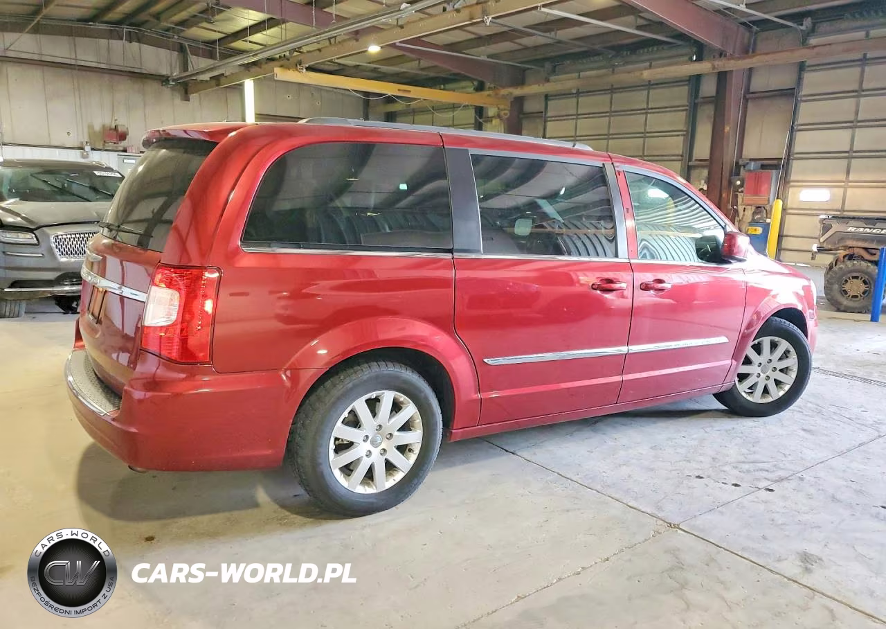 2016 Chrysler Town & Country Touring VIN:2C4RC1BG7GR245926 - 3