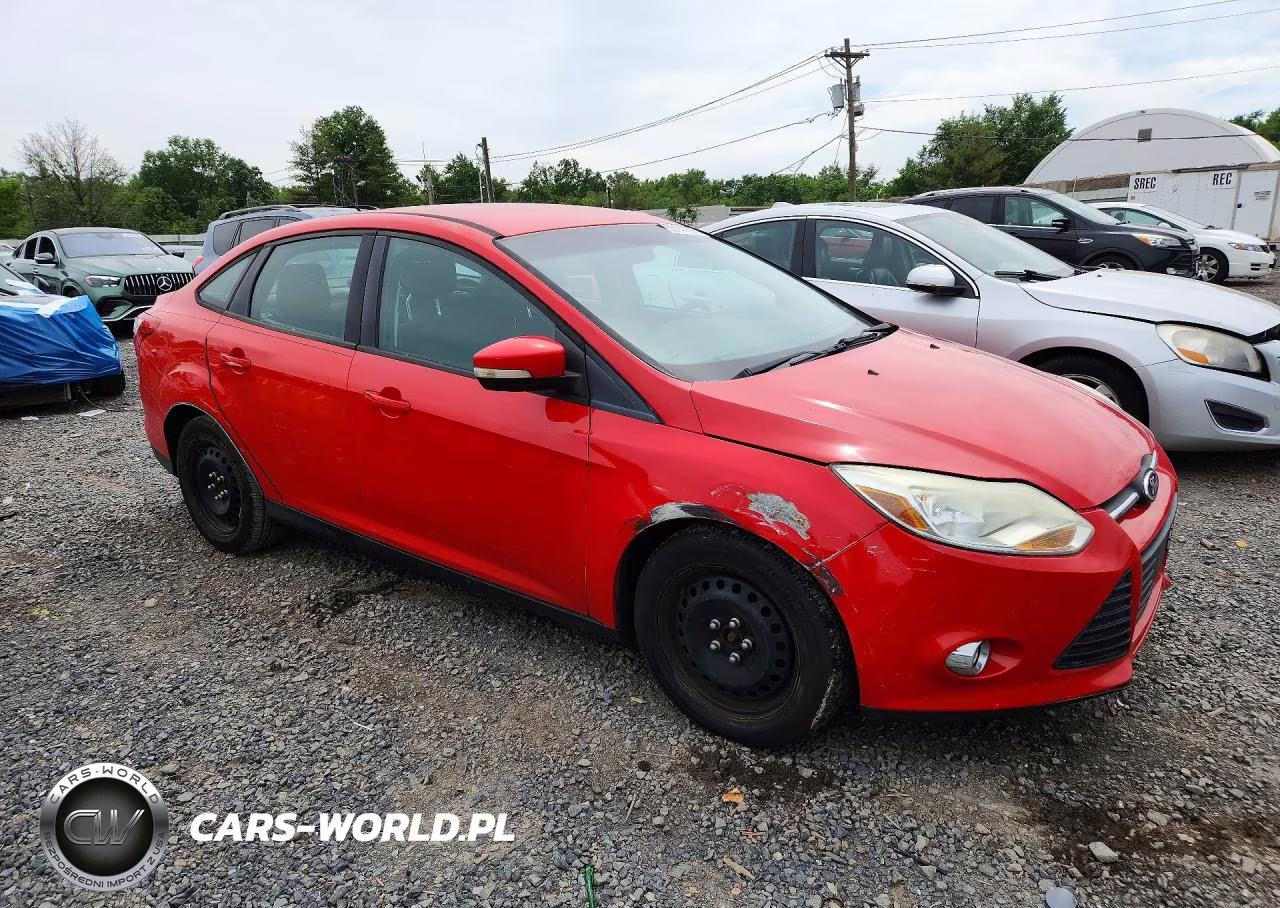 2012 Ford Focus Se VIN:1FAHP3F23CL276268 - 4