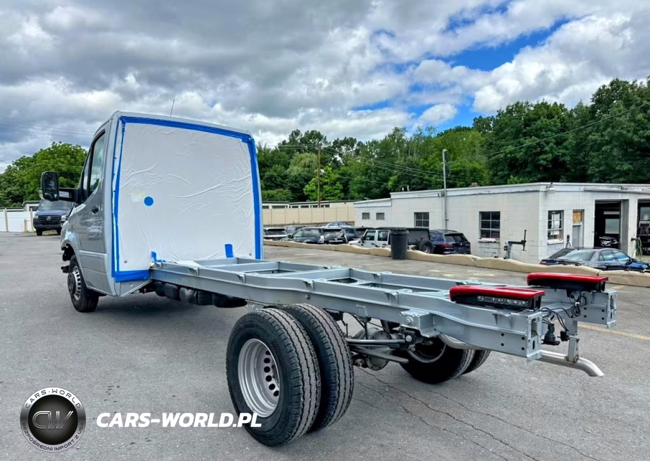 2025 Mercedes-Benz Sprinter 4500 VIN:W1X9N33Y1SN355924 - 2