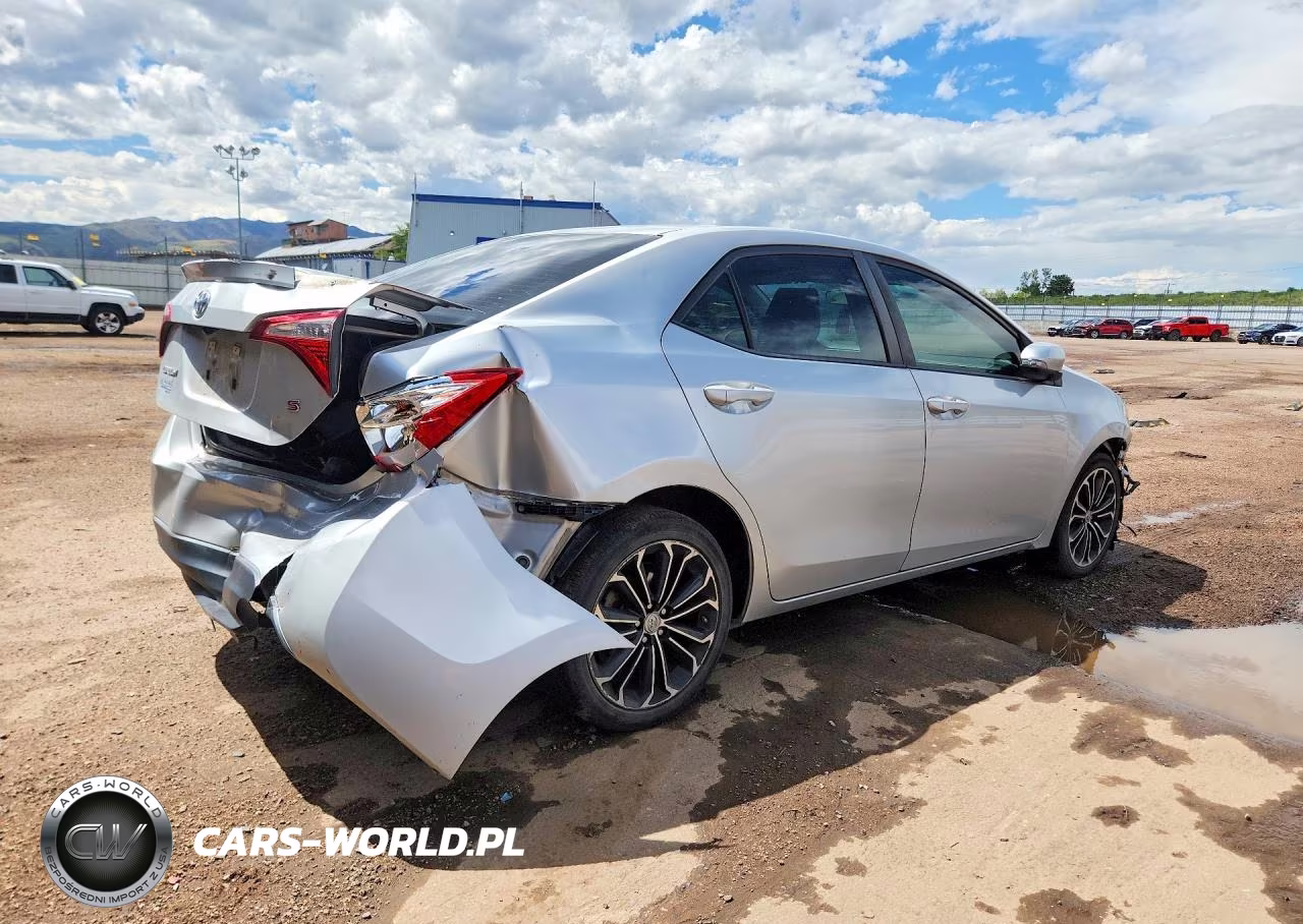 2016 Toyota Corolla S Plus VIN:5YFBURHE3GP393171 - 3