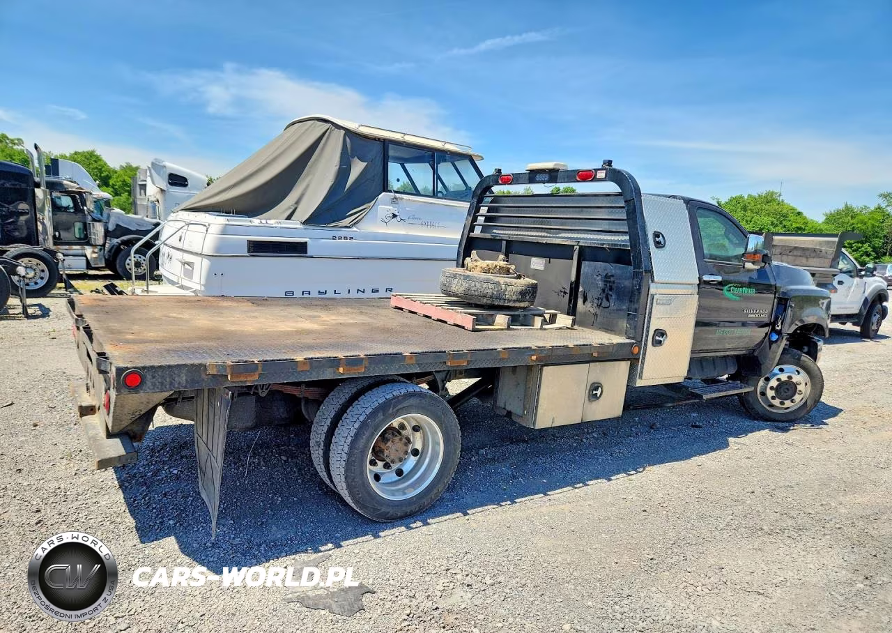 2022 Chevrolet Silverado Medium Duty VIN:1HTKJPVM3NH686203 - 3