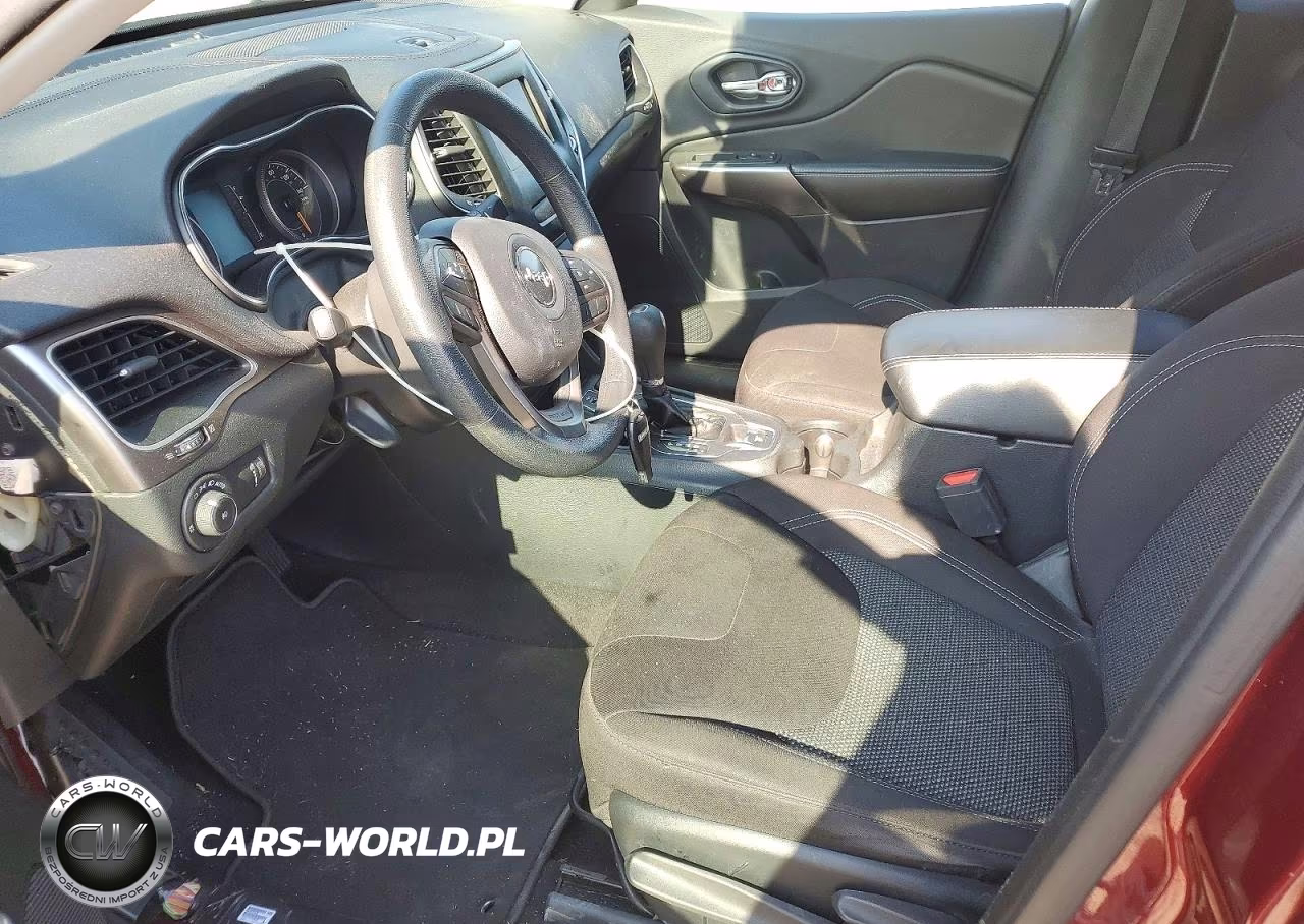 2019 Jeep Cherokee Latitude VIN:1C4PJLCB5KD327502 - 7