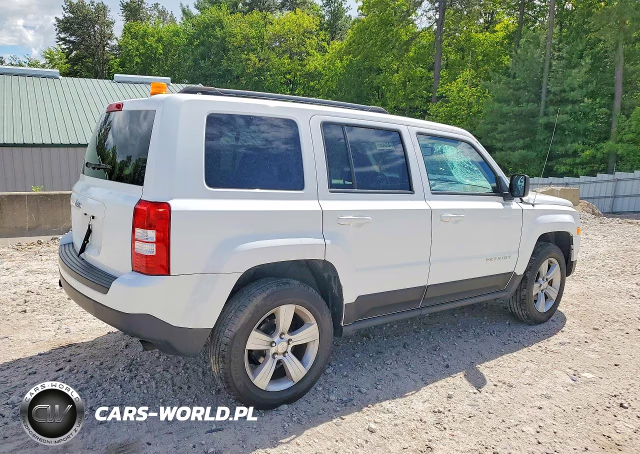 2012 Jeep Patriot Sport VIN:1C4NJRBB0CD584595 - 3