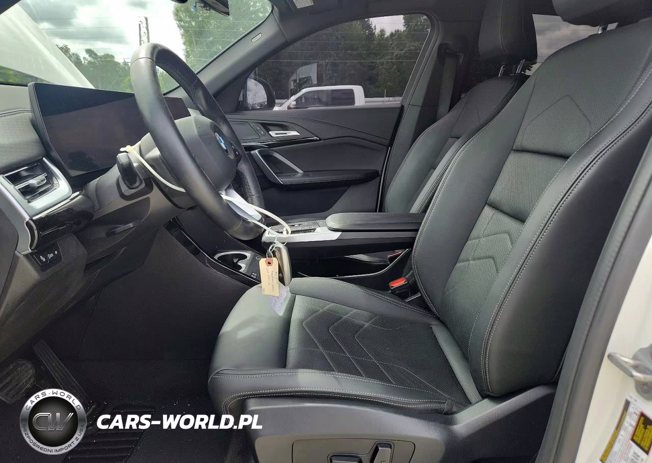 2025 BMW X2 xDrive28I VIN:WBX63GM09S5270714 - 7