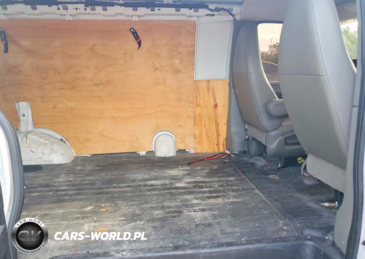 2014 Chevrolet Express G1500 VIN:1GCSGAFX8E1201063 - 11
