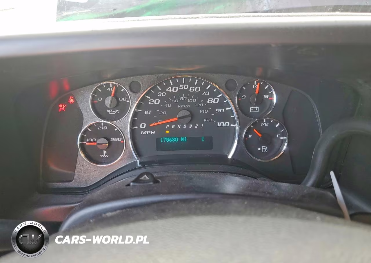 2014 Chevrolet Express G1500 VIN:1GCSGAFX8E1201063 - 9