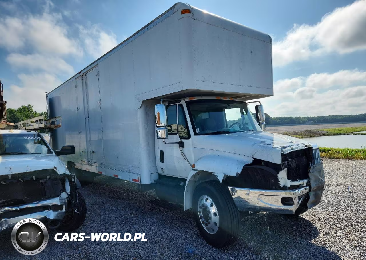 2007 International 4300 Box Truck