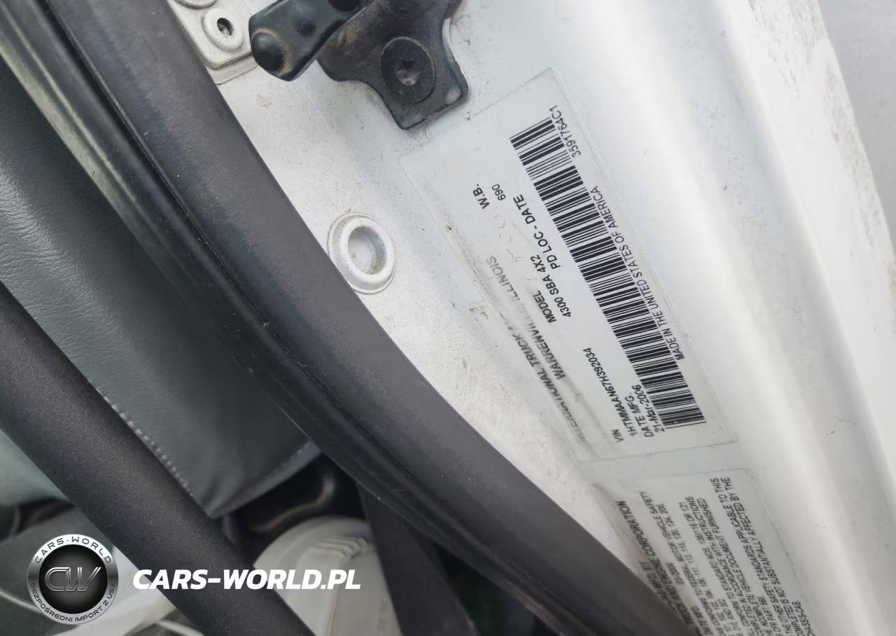2007 International 4300 Box Truck VIN:1HTMMAAN67H392034 - 12