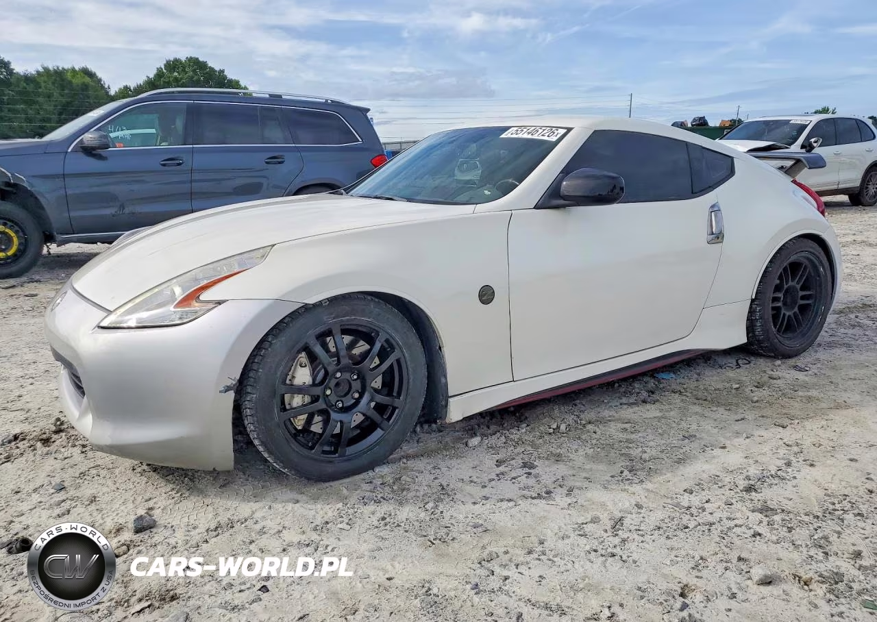 2018 Nissan 370Z Base