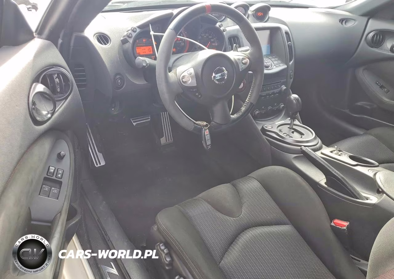 2018 Nissan 370Z Base VIN:JN1AZ4EH9JM570494 - 8